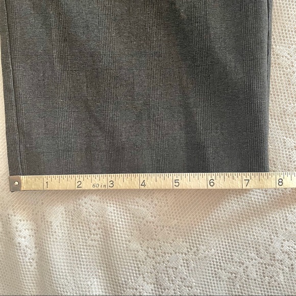 Mario Serrani Ladies Cropped Dress Pant (14 x 26) - Picture 5 of 13